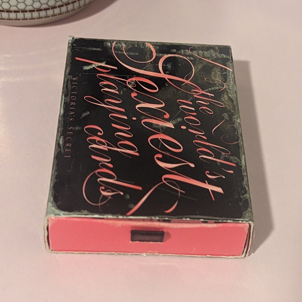 Vintage Rare Victoria's Secret The World's Sexiest Playing Cards - Picture 10 of 10